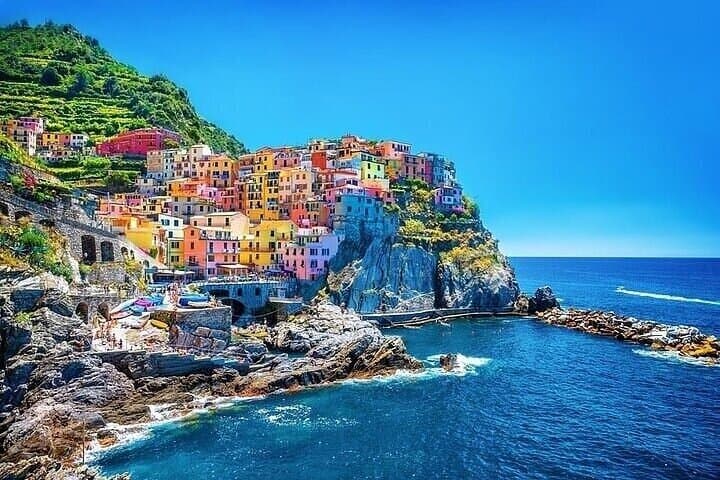 Cinque Terre Full Day Tour from Milan