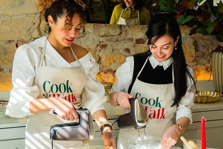 Rome Pizza and Tiramisu Class with Wine and Gelato