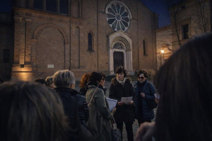 Bologna Night Walking Tour: Hidden Legends and Secret Places