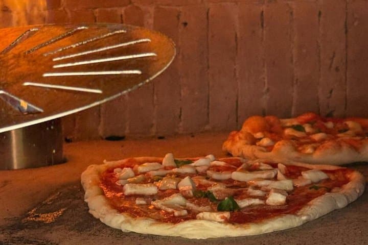 Authentic Pizza & Tiramisu Class in a Sorrento Lemon Garden