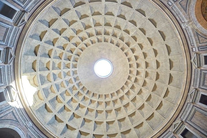 Rome Pantheon Fast Track Entrance with Audio Guide and Host