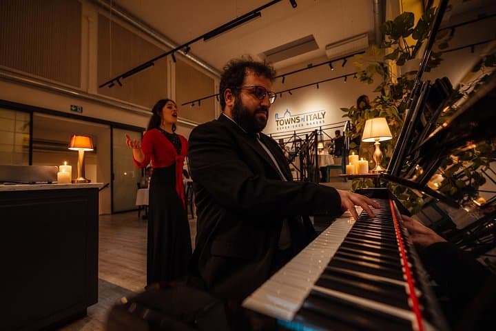 Rome Dinner Show with Live Opera & Pasta Live Cooking Experience