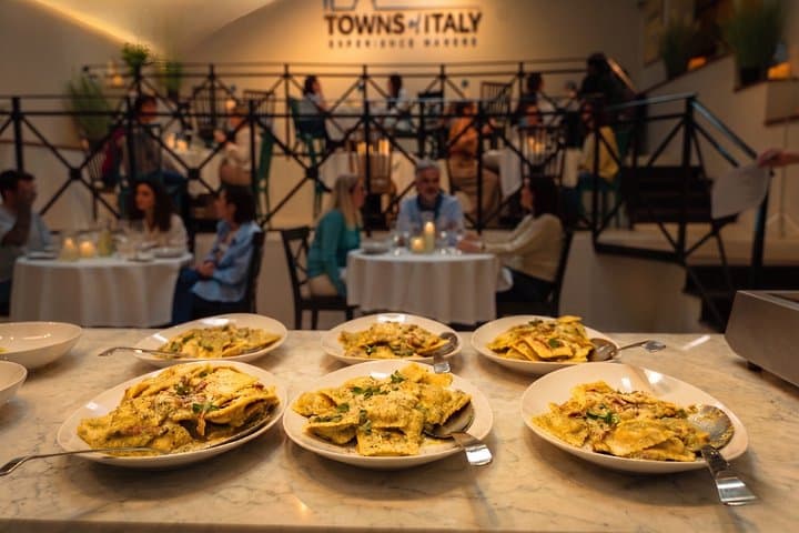 Rome Dinner Show with Live Opera & Pasta Live Cooking Experience