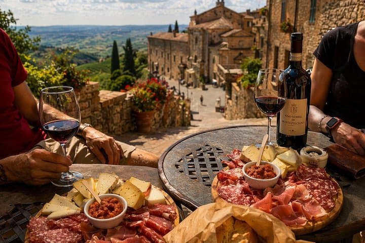 Montepulciano countryside E-bike virtual guided tour