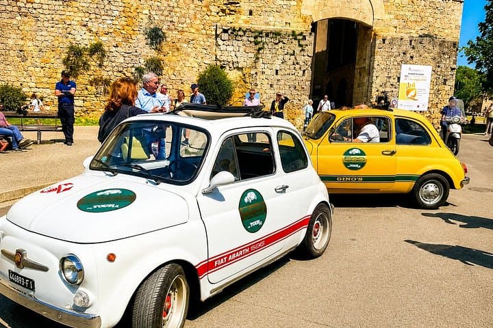 Vintage Fiat 500 Tour: Lunch and 2 Wine tastings in the Chianti