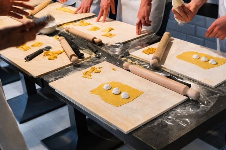 Pasta, Ravioli & Tiramisu Masterclass in Rome with Unlimited Wine