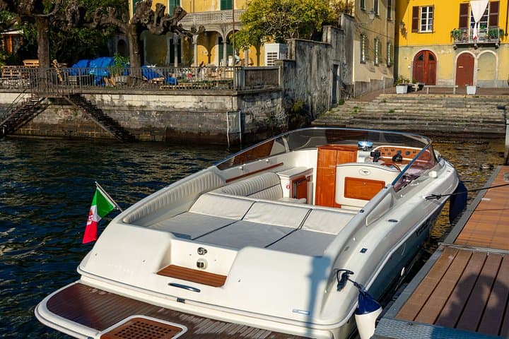 Private Boat Tour on Lake Como with Skipper from 1 to 6 hours
