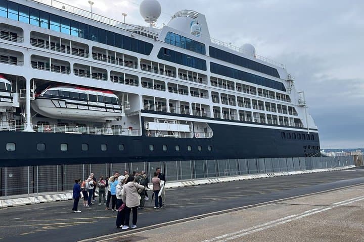 Private Luxury Transportation: Rome - Civitavecchia Cruise Port