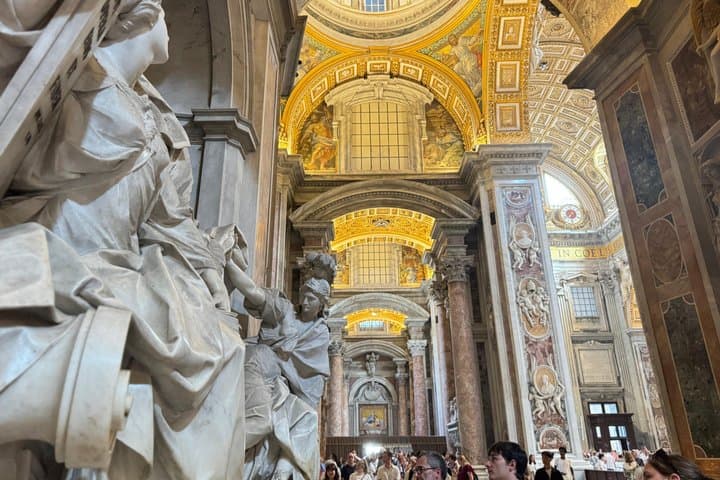 St Peters Basilica, Underground and Dome Entry with Audio App