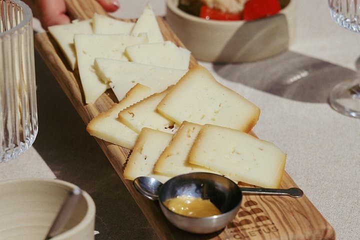 Olive Oil Tasting with Local Food on Lake Garda Hills