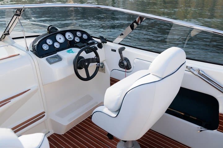 Private Boat Tour - Lake Como Bellagio