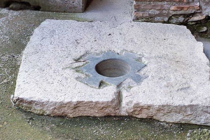 Coloseum, "Full Experience Underground and Arena