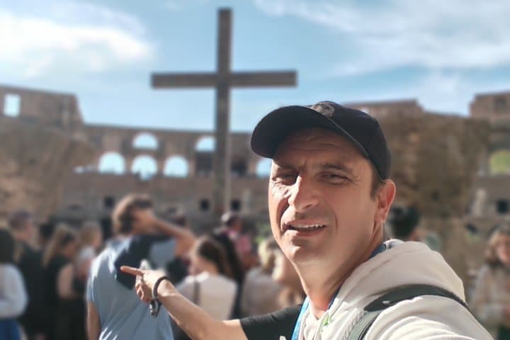Exclusive Colosseum Private Tour with Arena Access Up to 9 Guests