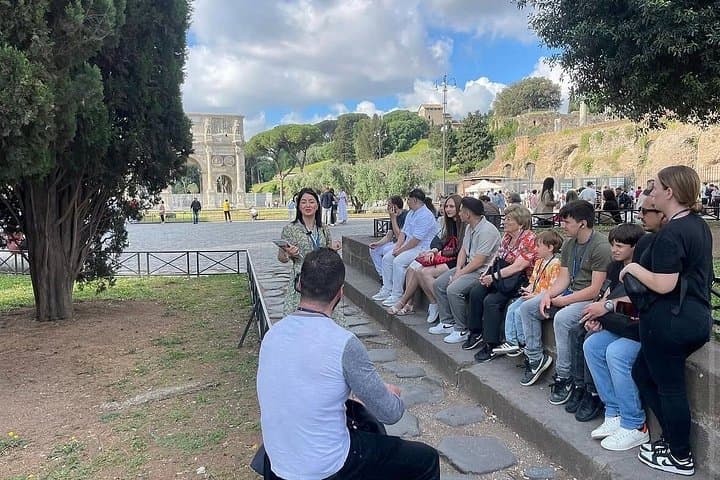 Colosseum SEMI-PRIVATE tour plus Forum and Palatine Hill