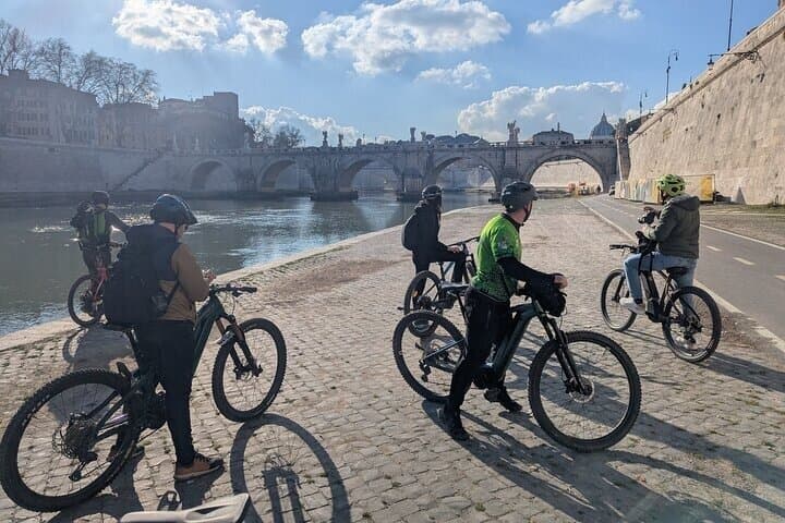 Rome City Center & Ancient Appian Way: 2-Day E-Bike Grand Tour
