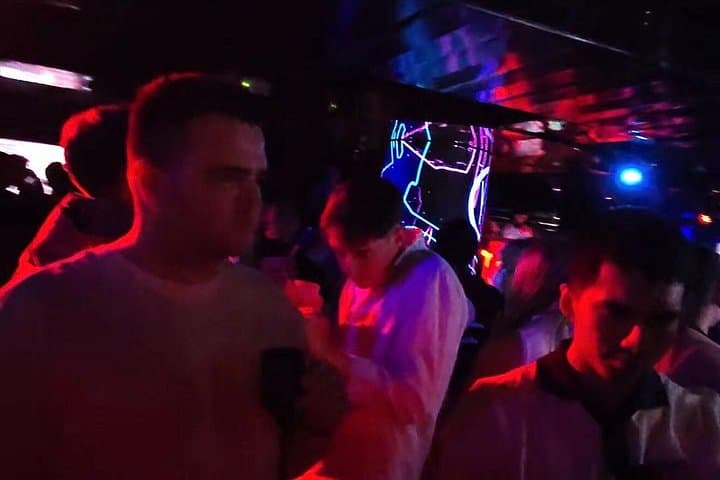 Florence Nightlife Pub Crawl 3 Bars and 1 Club with Games