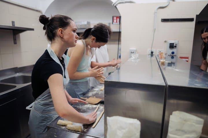 Authentic Gnocchi Cooking Class in Rome - Piazza Navona