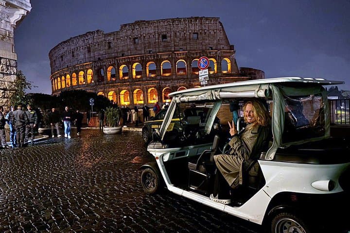 Rome Nighttime Golf Cart Tour with Gelato and City Highlights
