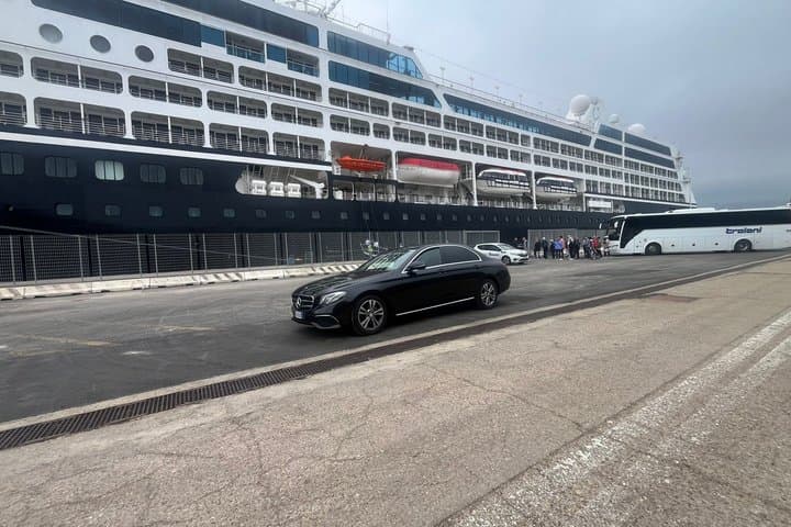 Private Luxury Transportation: Rome - Civitavecchia Cruise Port