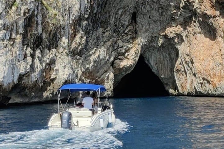Two-Hour Boat Tour from Castro to Santa Cesarea Terme