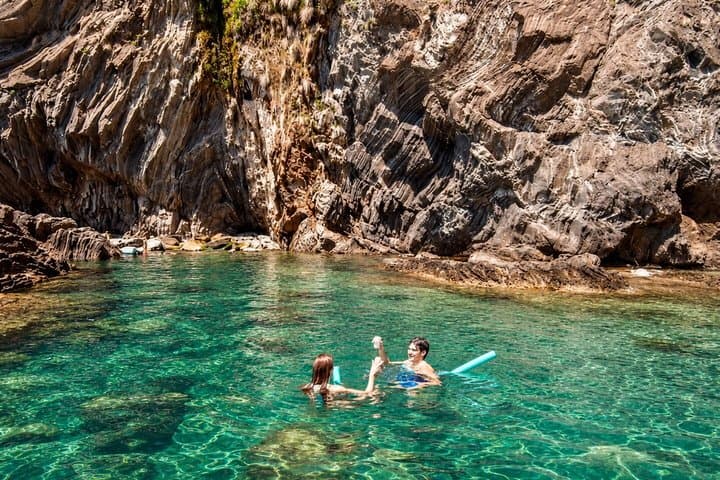 5 LANDS: Boat Tour Hidden Gems! Local captain. Max 5 guests