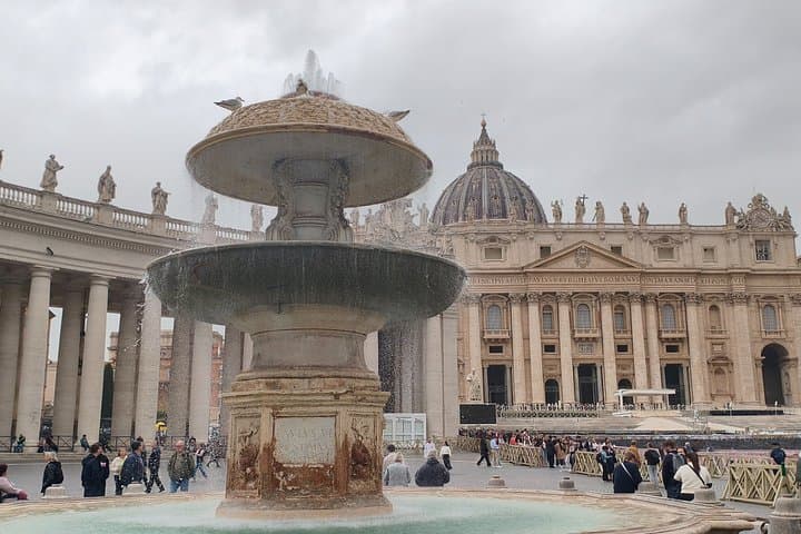 Secrets of the St. Peter Basilica Exclusive Guided Tour With Dome