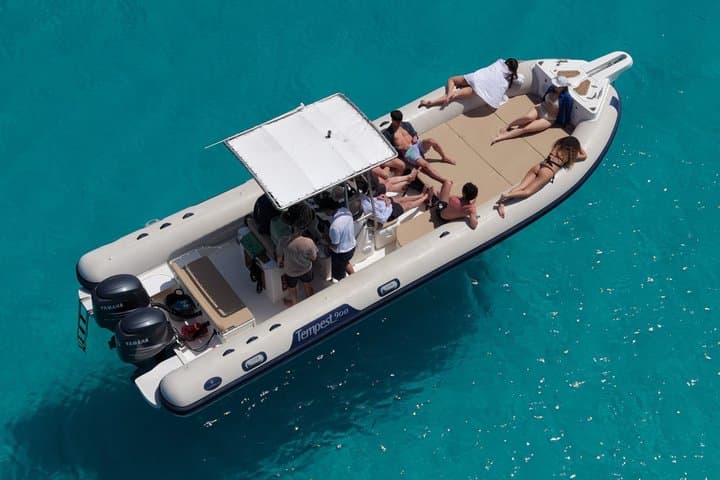 Full Day Tour Egadi Favignana and Levanzo with Lunch and Aperitif