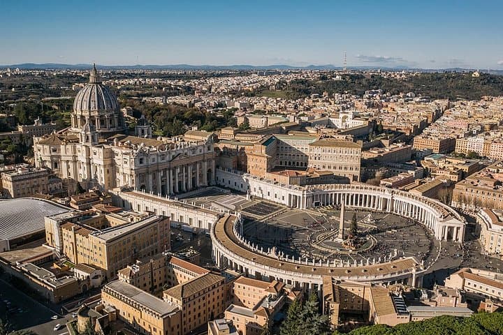 Prority entrance St. Peter's Basilica with Audioguide