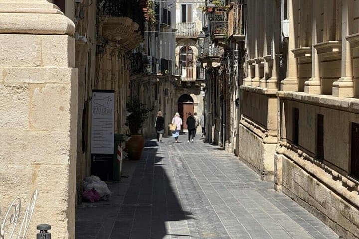The Original Ortigia Street Food and Market Tour (All-Inclusive)