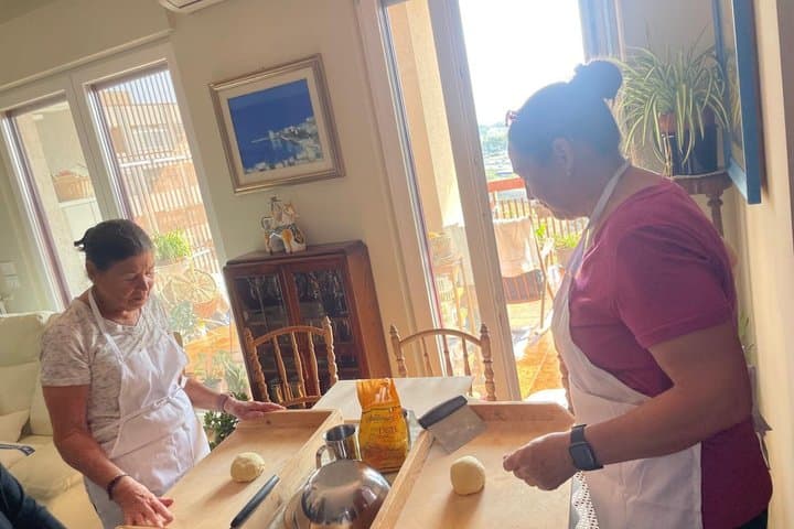 Bari Home Cooking Class with Wine & Local Recipes