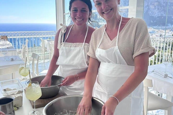 Small Group Capri Pizza Making Class, Tiramisu, Wine and Sea View
