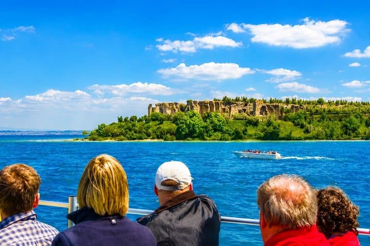 From Venice: Verona, Sirmione & Lake Garda Boat Cruise