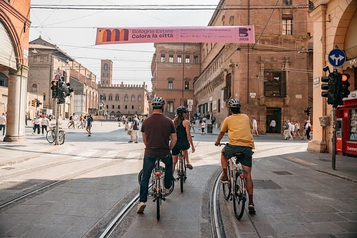 Bologna Bike Tour: explore the Old Town & Secret Spots