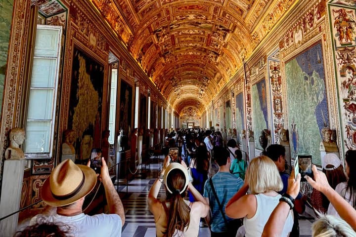 Skip-the-line ticket to the Vatican Museums and Sistine Chapel
