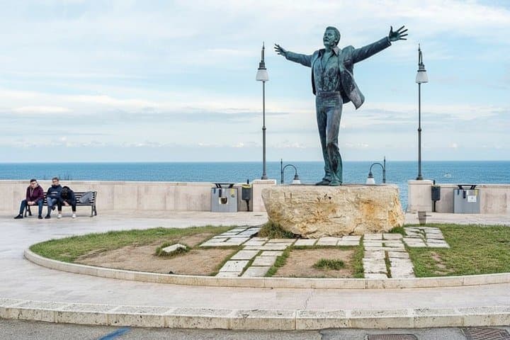 Polignano Ostuni and Locorotondo between the sea and Valle d’Itria