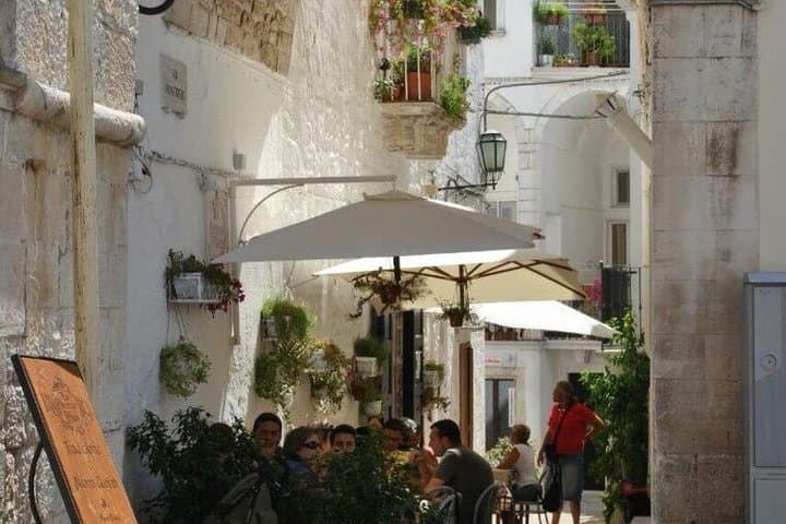 Polignano Ostuni and Locorotondo between the sea and Valle d’Itria