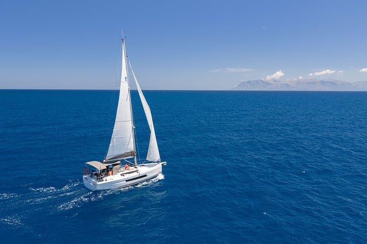 6H Tour with lunch on a sailing boat at the Zingaro and Scopello