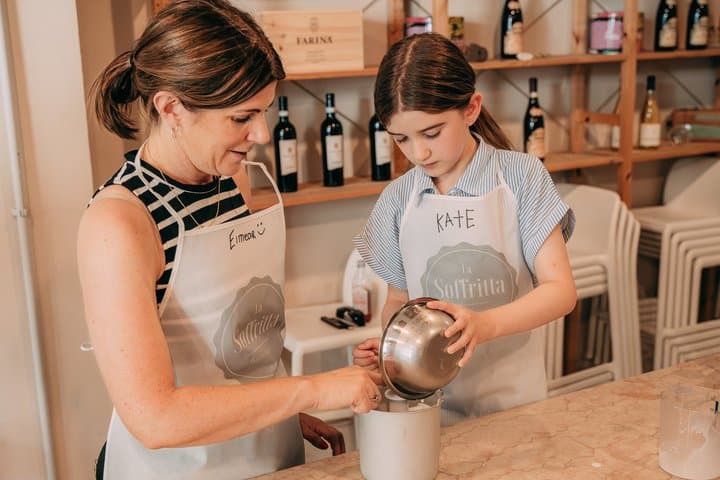 Family-friendly Gelato Making Class in Bologna
