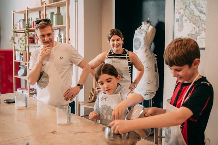 Family-friendly Gelato Making Class in Bologna