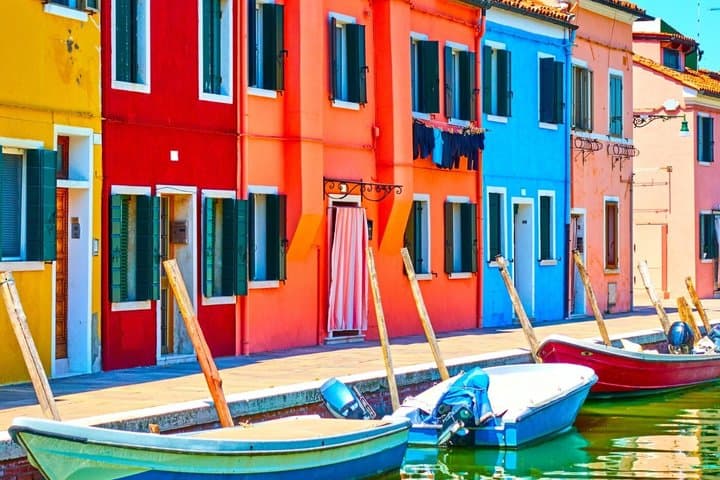 Traditional Bragozzo Boat Tour to Murano, Burano & Torcello