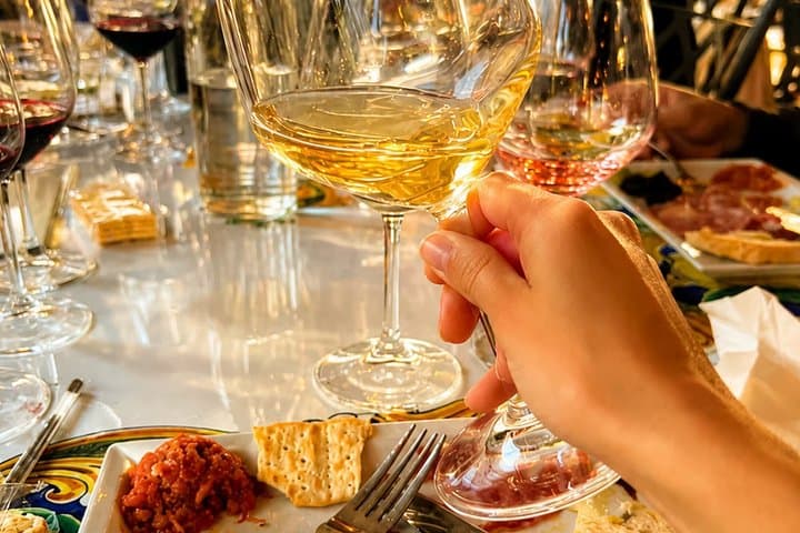 Chianti Scenic Drive with Wine Tastings & Tuscan Lunch