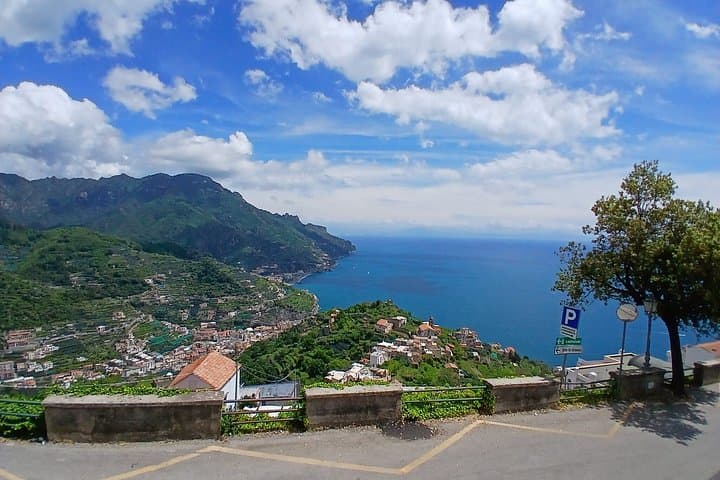 Private transfer from Naples train stations to Ravello