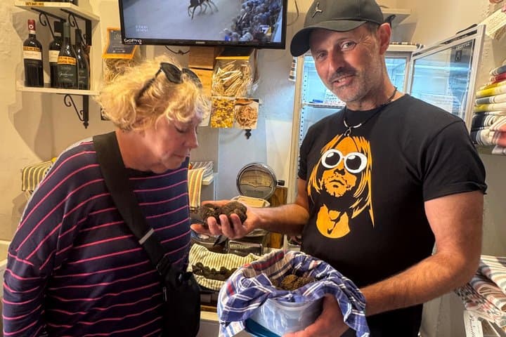 Siena Food Tour : Local Tuscan Flavors