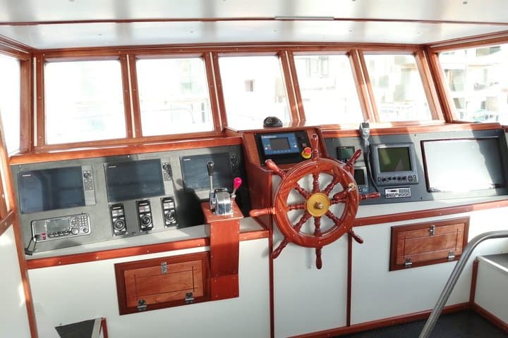 Fishing Tourism Giacomopadre by Boat from the Port of Catania