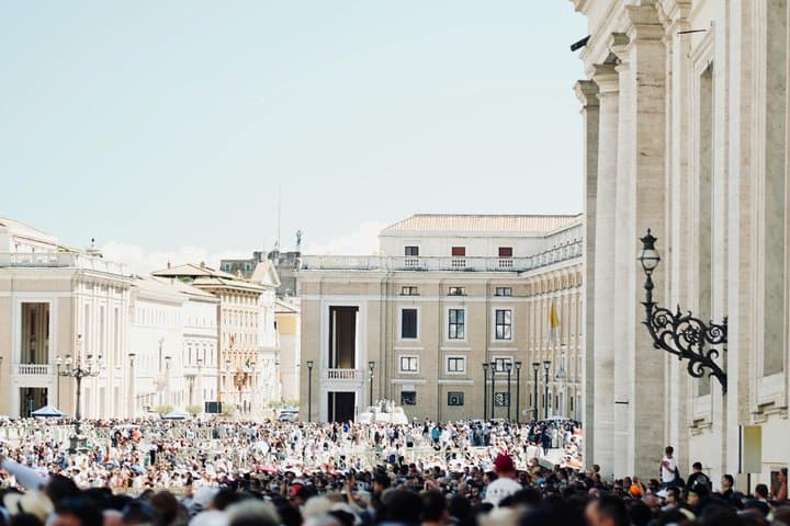Papal Audience with Guide and Priority Entry