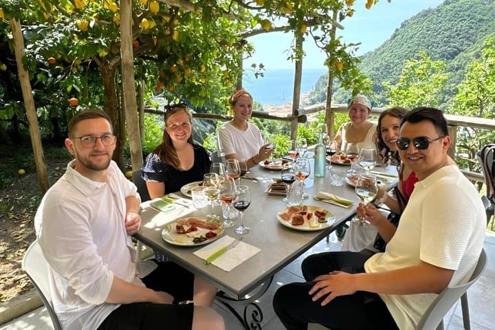 Authentic Amalfi Lemon Tour & Tasting in the Historical Garden