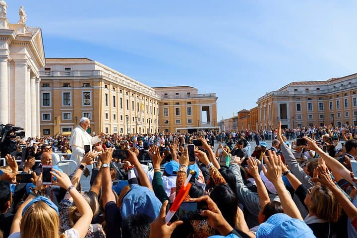 Sistine Chapel and Vatican Museum Guided Tour with Basilica