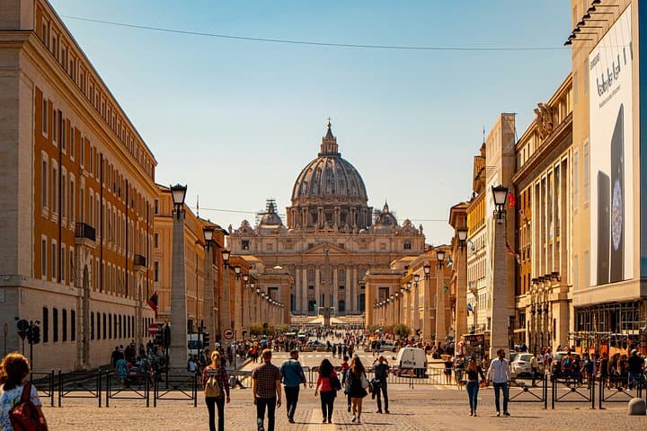 Sistine Chapel and Vatican Museum Guided Tour with Basilica
