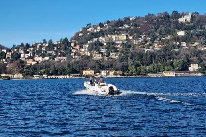 Must-Do Lake Como Boat Rental No License & Fuel Included
