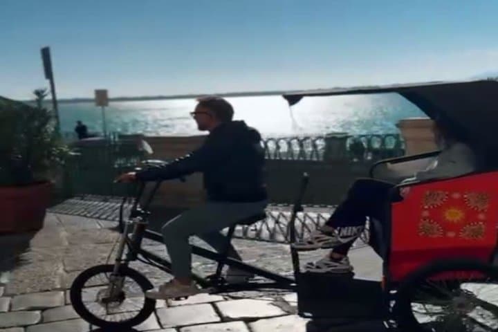 Syracuse Tour of Ortigia Island in Tuk Tuk with local guide